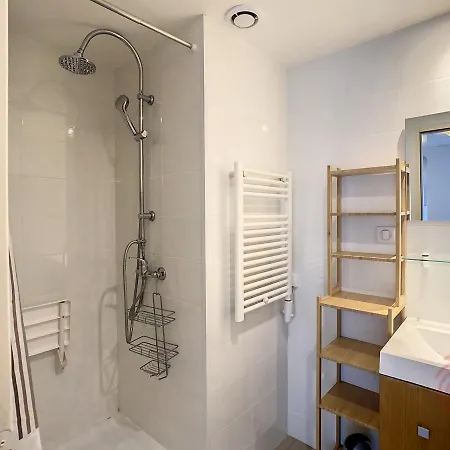 Apartman F2 Equipe Avec Balcons, Ascenseur Et Wi-fi, Proche Des Thermes De - Fr-1-451-141