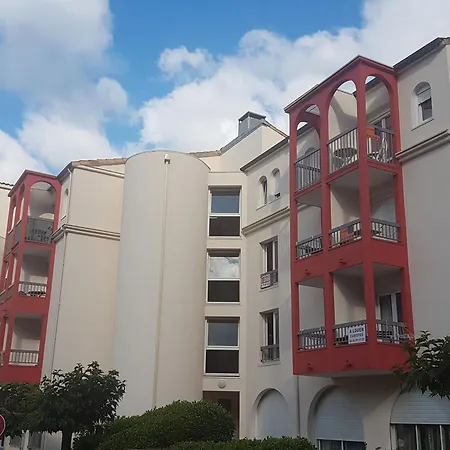 F2 équipé Avec Balcons, Ascenseur Et Wi-fi, Proche Des Thermes De - Fr-1-451-141 Apartamento Lamalou-les-Bains