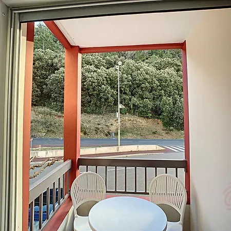 F2 Equipe Avec Balcons, Ascenseur Et Wi-fi, Proche Des Thermes De - Fr-1-451-141 * Lamalou-les-Bains