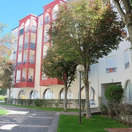 F2 Equipe Avec Balcons, Ascenseur Et Wi-fi, Proche Des Thermes De - Fr-1-451-141 *