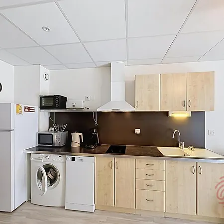 F2 Equipe Avec Balcons, Ascenseur Et Wi-fi, Proche Des Thermes De - Fr-1-451-141 Lejlighed Lamalou-les-Bains