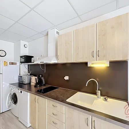 Lejlighed F2 Equipe Avec Balcons, Ascenseur Et Wi-fi, Proche Des Thermes De - Fr-1-451-141 Lamalou-les-Bains