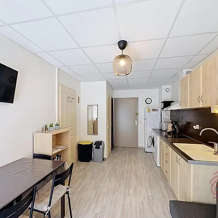 F2 Equipe Avec Balcons, Ascenseur Et Wi-fi, Proche Des Thermes De - Fr-1-451-141 Lamalou-les-Bains